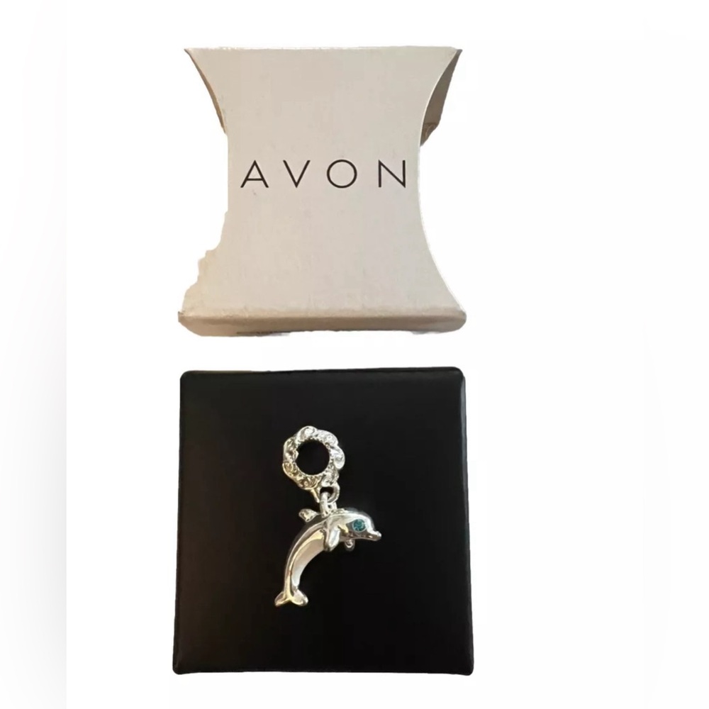Avon Charm Cherished Memories Wild Life Animal Silver Tone Dolphin Ocean Sea NIB